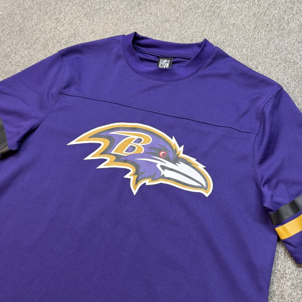 NFL Team Apparel Baltimore Ravens Purple Jersey T-Shirt Mens Small 96 EST Logo